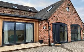Honeyberry Cottage -Part Of Alton Cottages